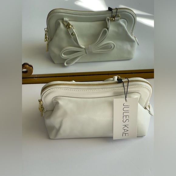NWT Jules Kae White Vegan Leather Crossbody Clutch - Picture 1 of 5